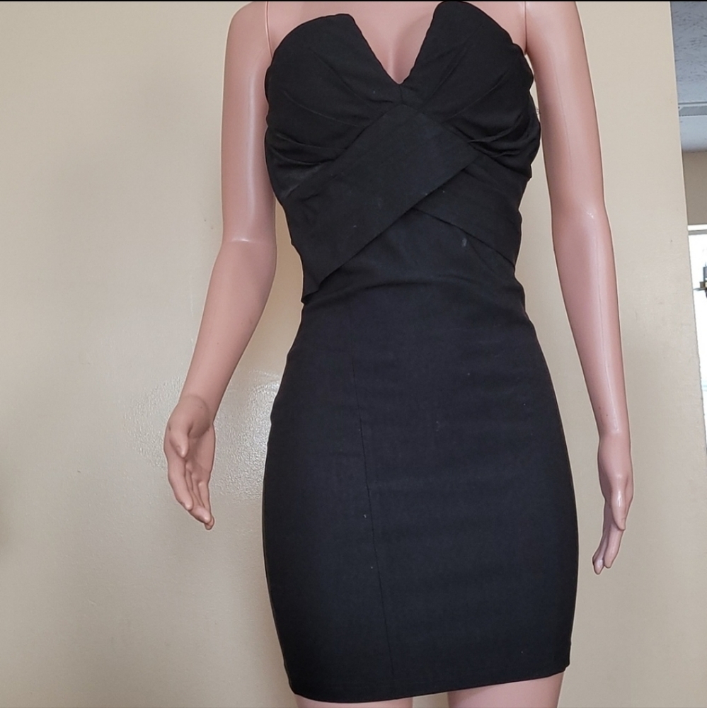 LBD - Picture 2 of 6